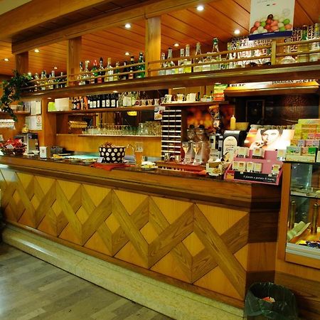 Hotel Dante Ponte nellʼAlpi エクステリア 写真